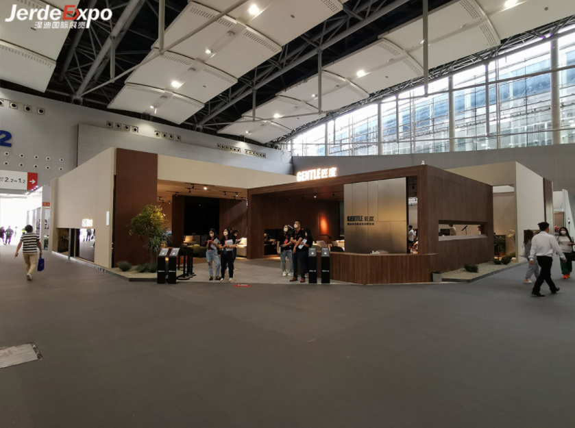 重新出發,廣州展覽搭建公司攜手客戶亮相廣州家具展